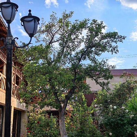 Guest House Albatros Чолпон-Ата Экстерьер фото