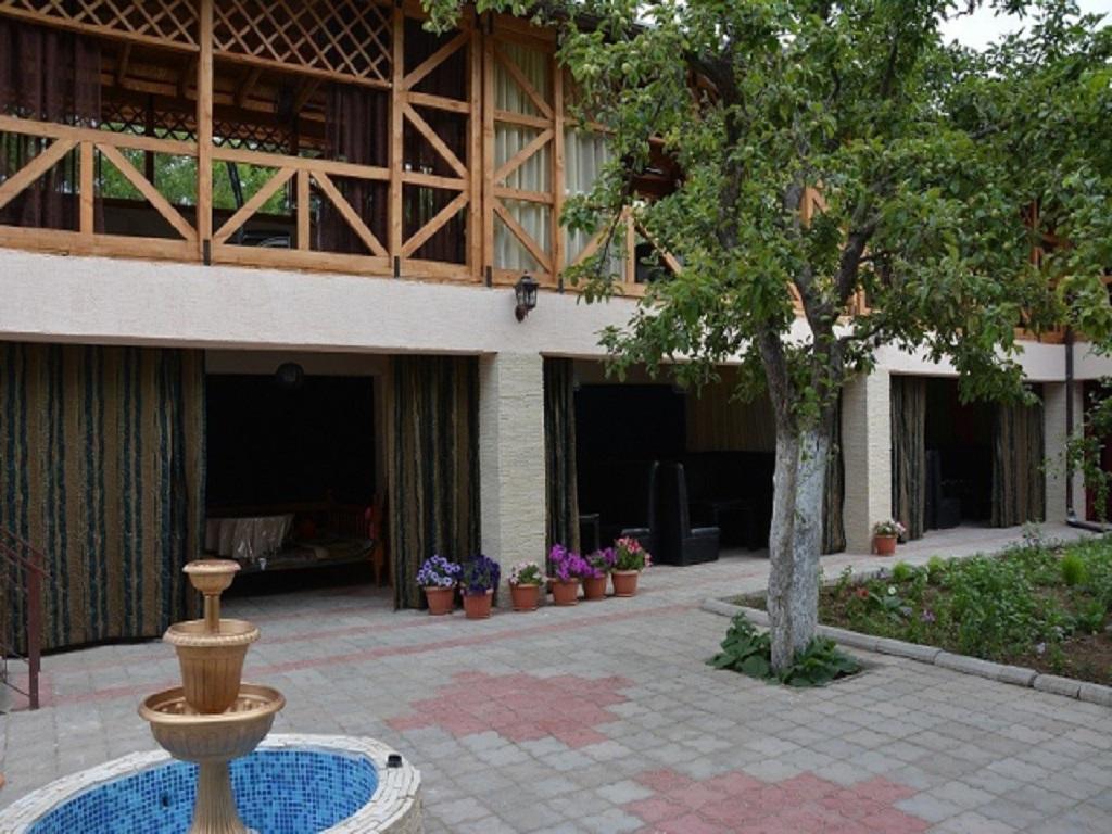Guest House Albatros Чолпон-Ата Экстерьер фото