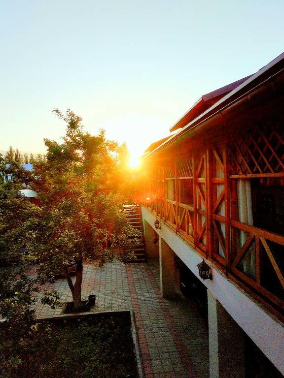 Guest House Albatros Чолпон-Ата Номер фото